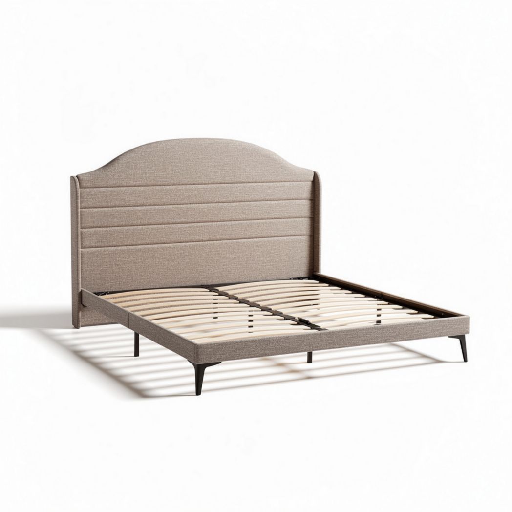 Cama de casal em tecido cinza com base de ripas 200 x 160 x 100cm